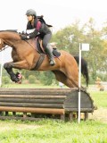 MAX02057